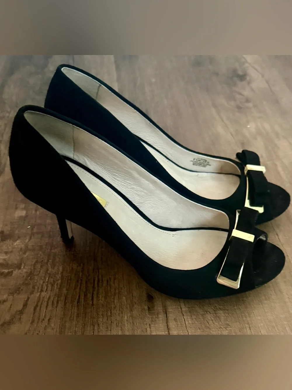 Black Women's Dress Pumps with Gold Accent 8.5 Leather and Suede